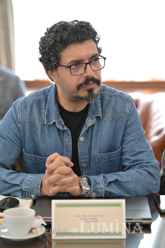 Simpozion dedicat analizei educației religioase din România și Turcia 332840