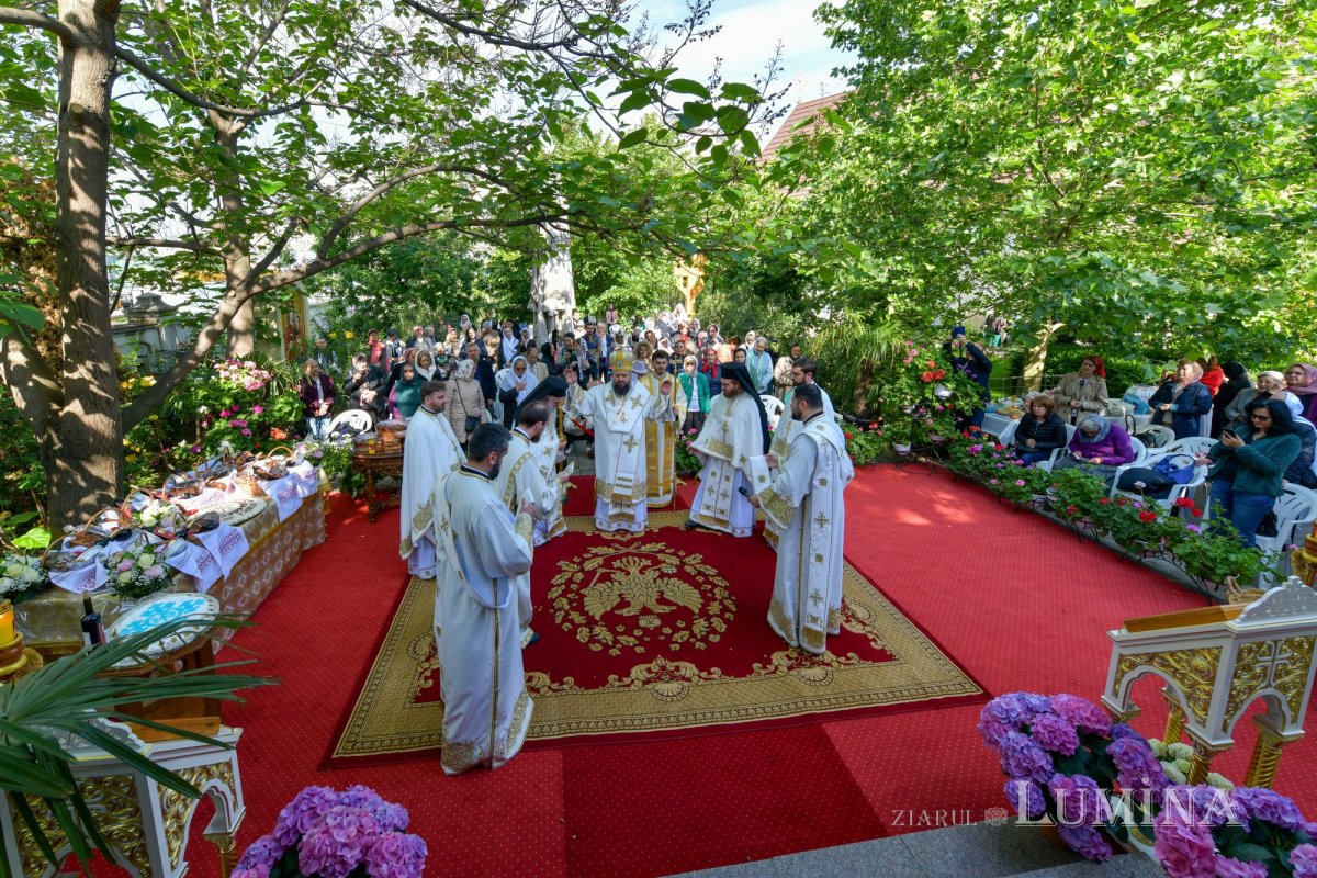 Celebrarea hramului principal al Catedralei Mântuirii Neamului 332972