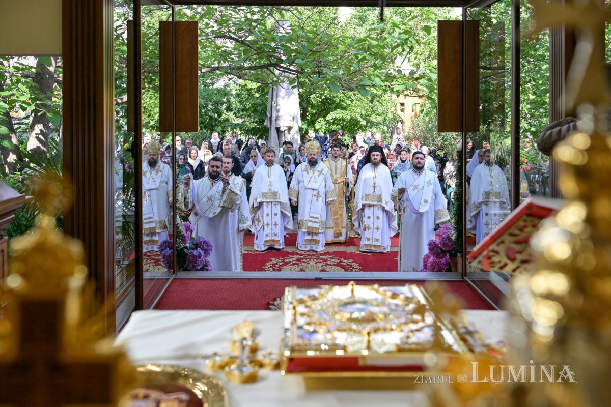 Celebrarea hramului principal al Catedralei Mântuirii Neamului 332974