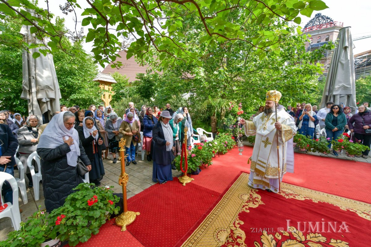 Celebrarea hramului principal al Catedralei Mântuirii Neamului 332977