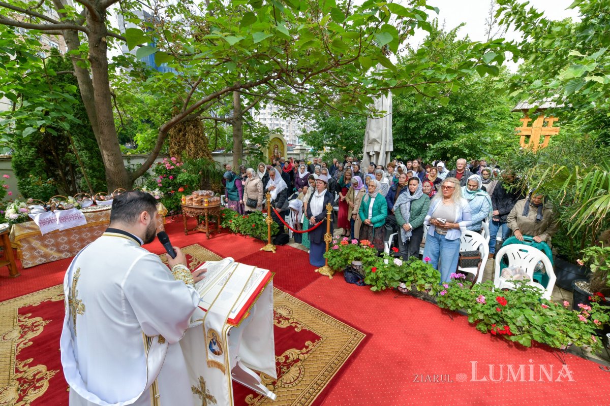 Celebrarea hramului principal al Catedralei Mântuirii Neamului 332979