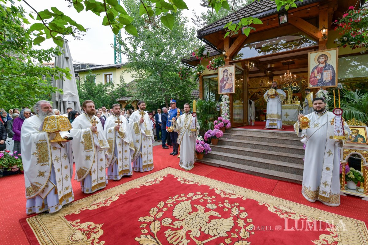 Celebrarea hramului principal al Catedralei Mântuirii Neamului 332980