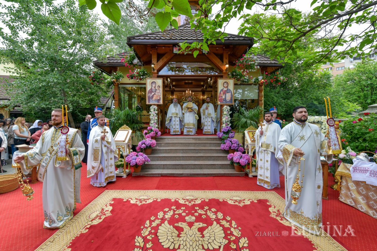 Celebrarea hramului principal al Catedralei Mântuirii Neamului 332981