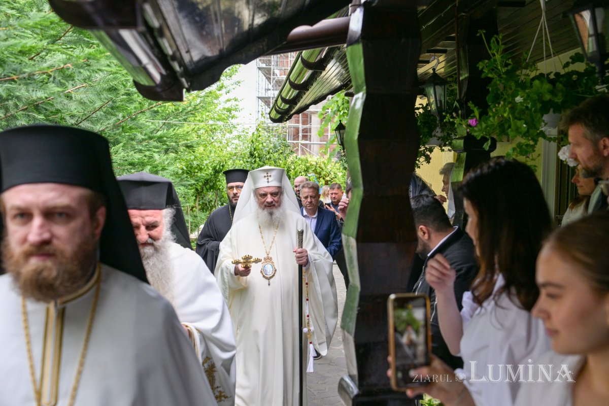 Celebrarea hramului principal al Catedralei Mântuirii Neamului 332983