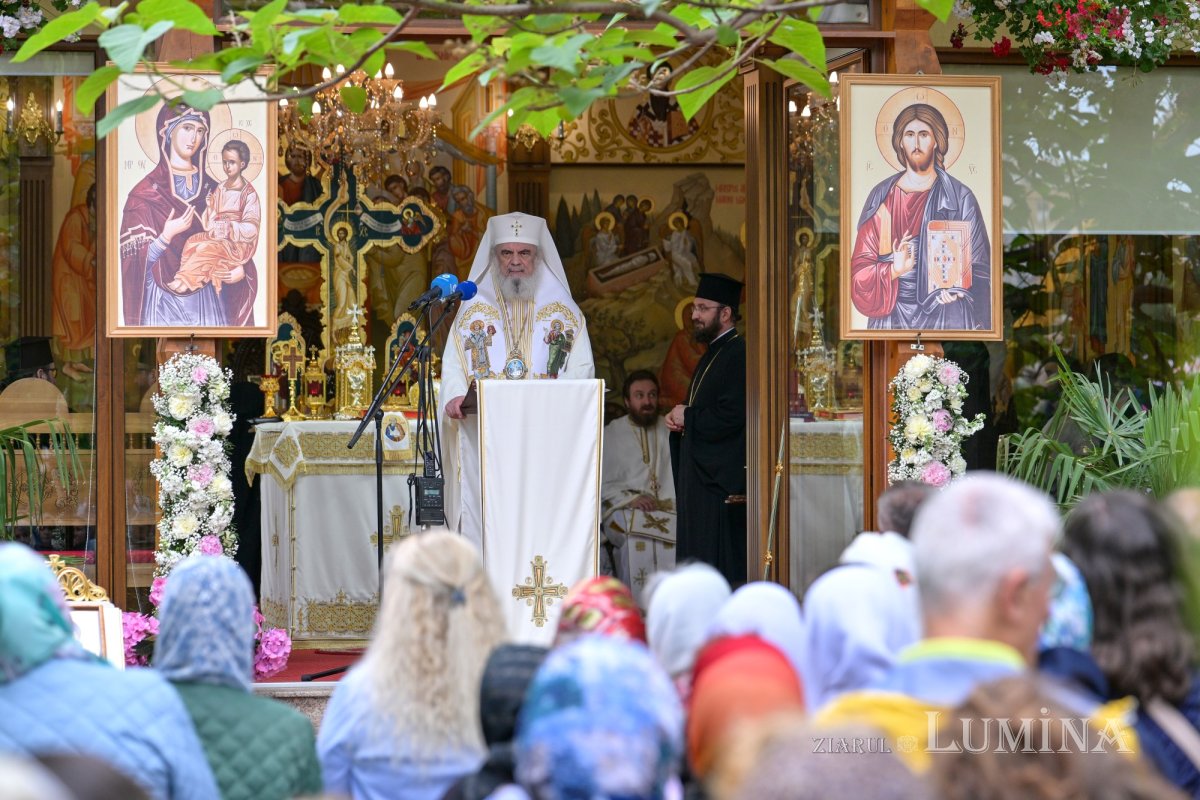 Celebrarea hramului principal al Catedralei Mântuirii Neamului 332991