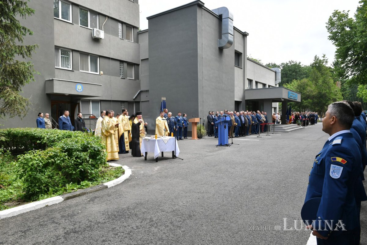 Sărbătoare a demnității și onoarei militare 333089