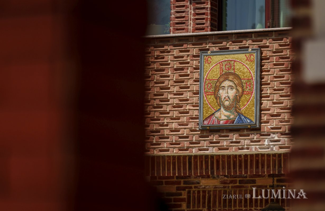 Deoființa Fiului cu Tatăl 333133