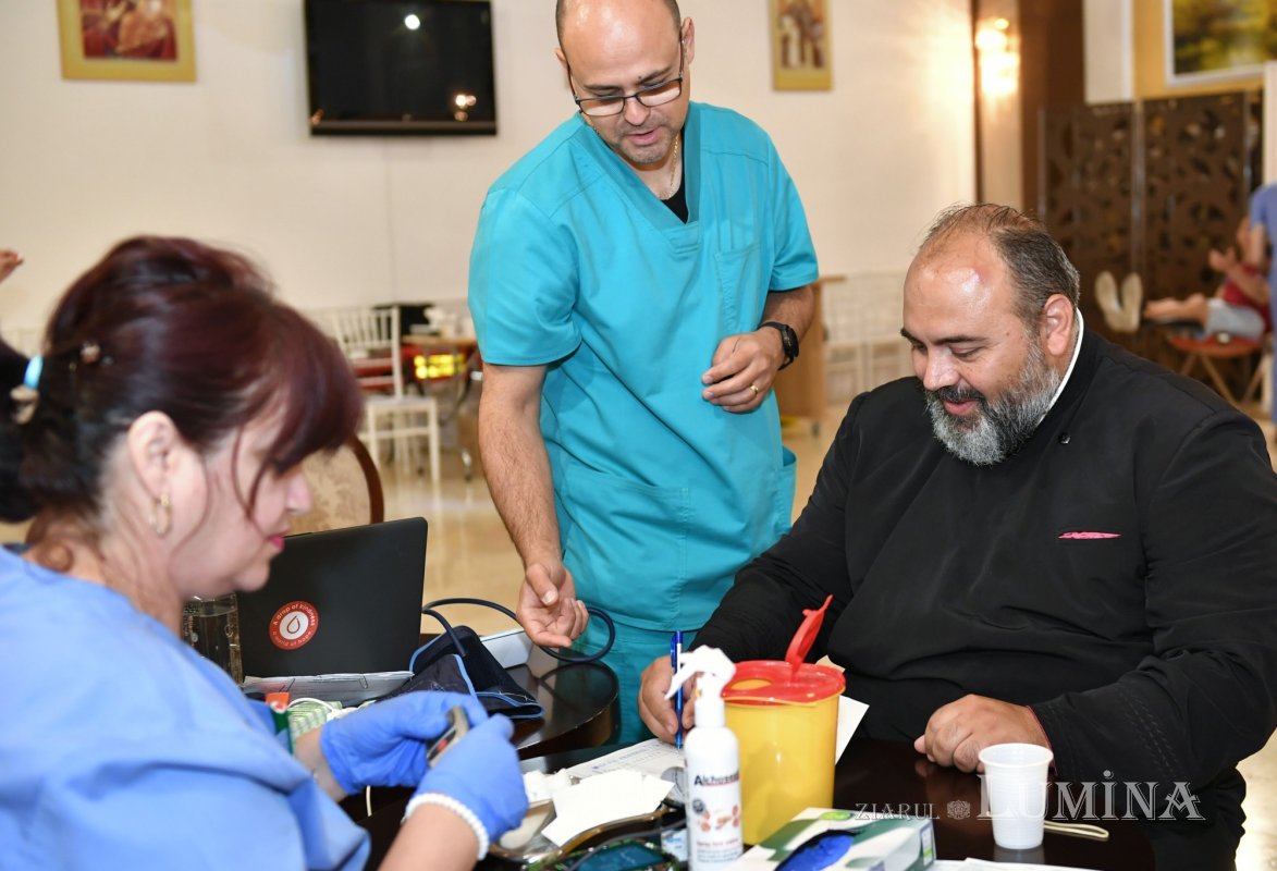 Campanie de donare de sânge la Căminul de bătrâni Luxab 333455