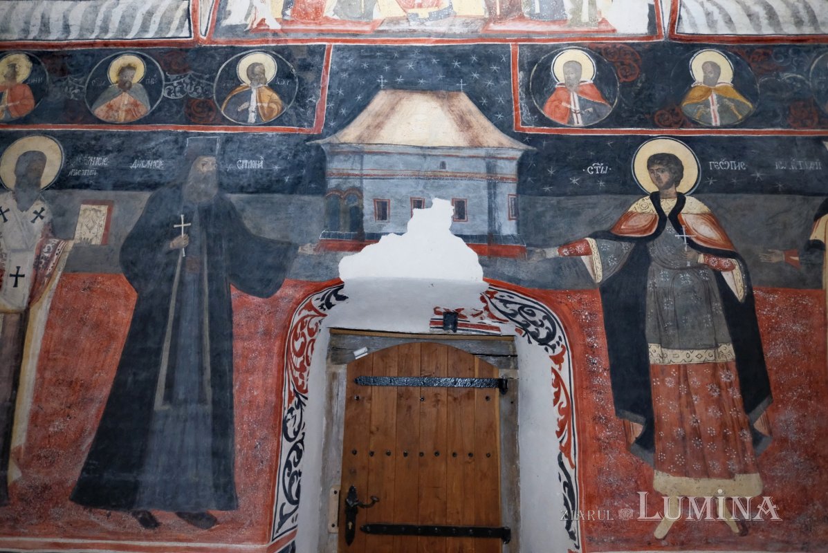 Bisericile tricentenare din Topoloveni 333577