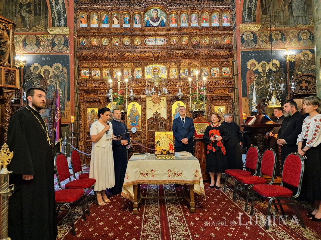 Premierea elevilor bucureșteni olimpici la religie 333639