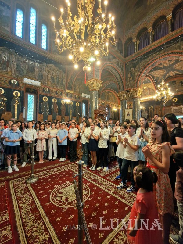 Premierea elevilor bucureșteni olimpici la religie 333641