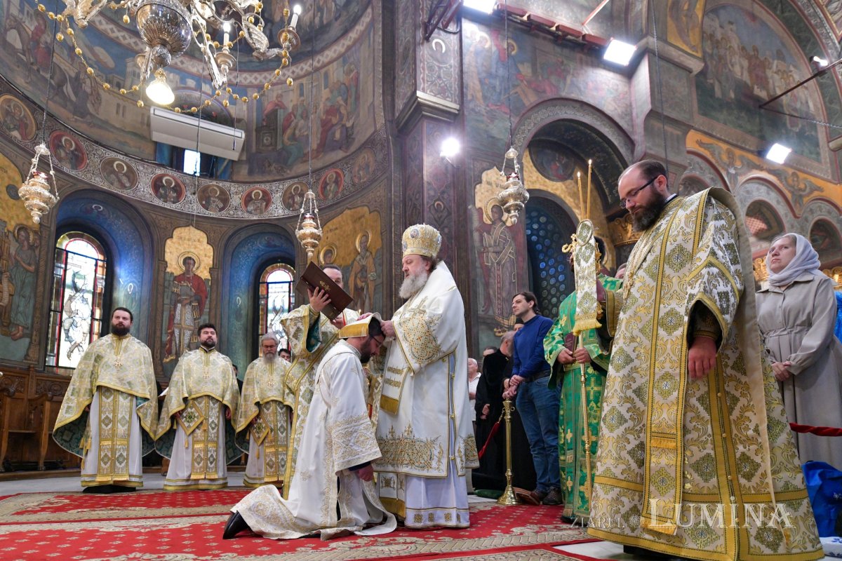 Praznicul Cincizecimii la Catedrala Patriarhală din București 333865