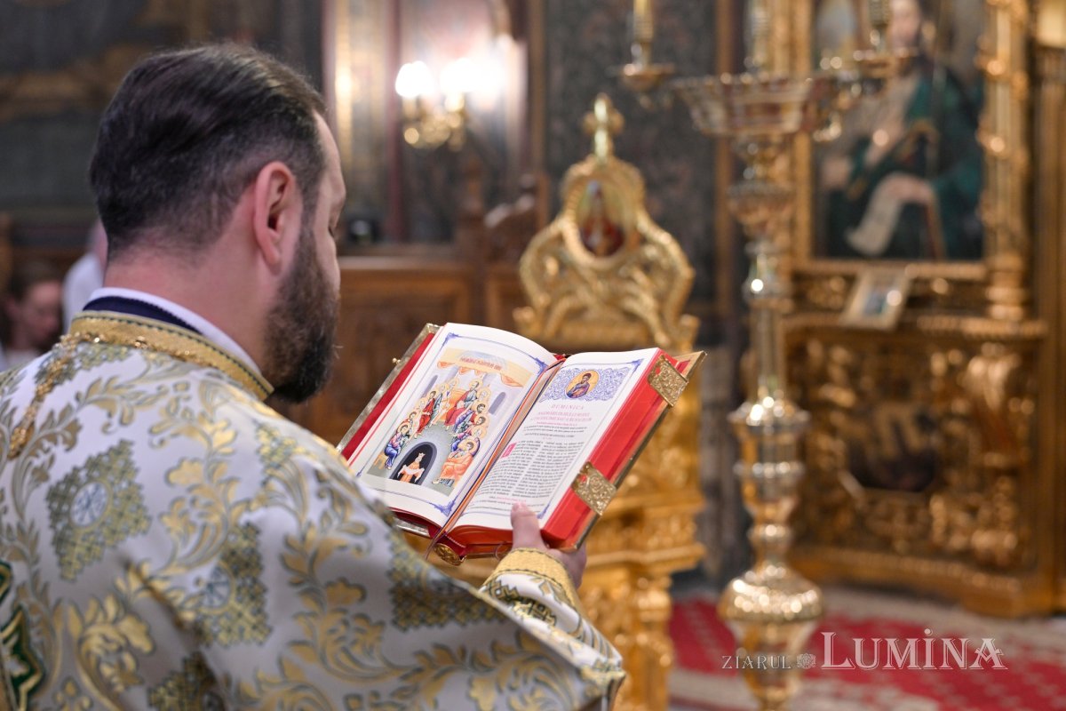 Praznicul Cincizecimii la Catedrala Patriarhală din București 333879