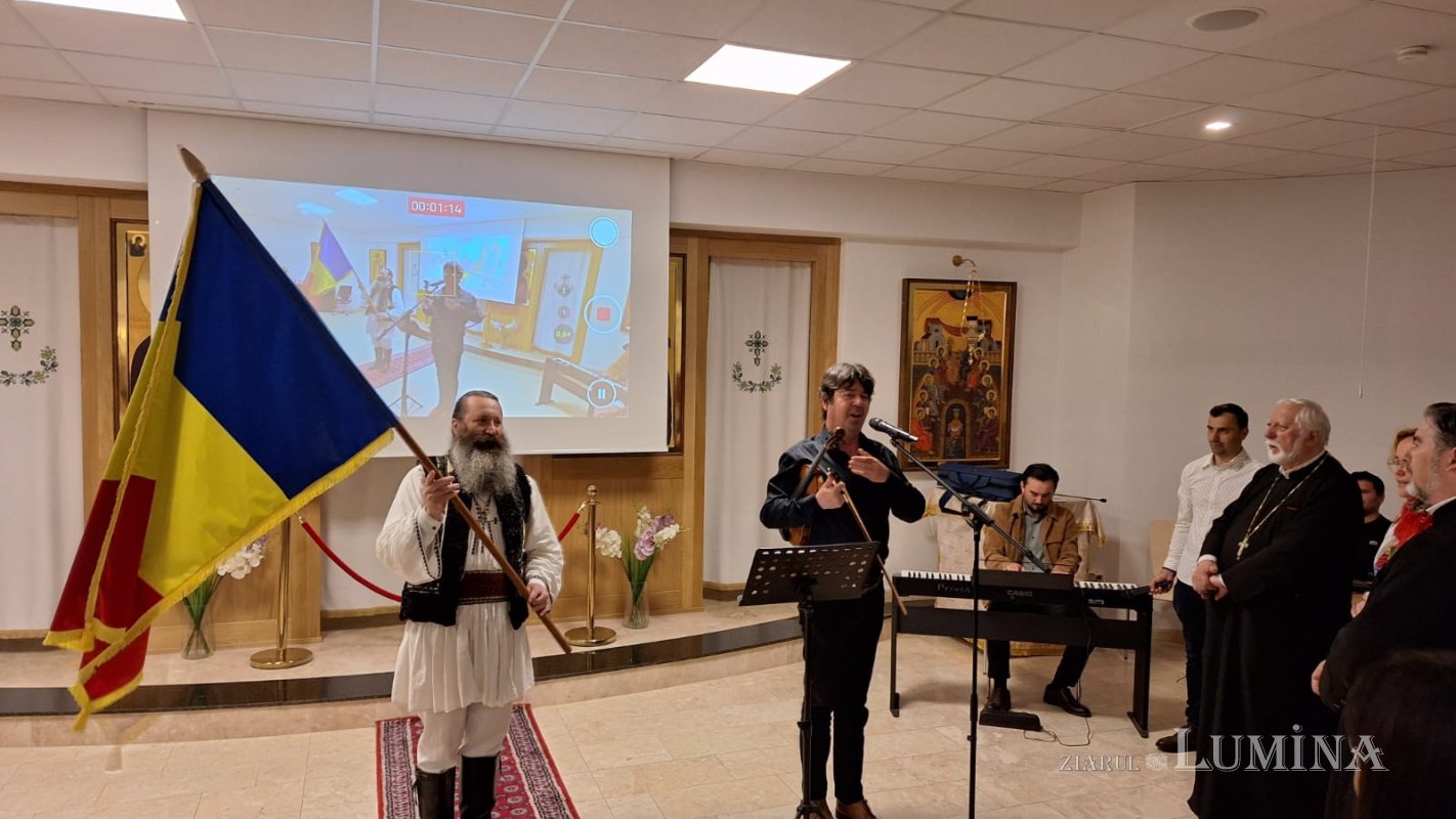 Sfântul Calinic de la Cernica binecuvântează românii din Viena 333940