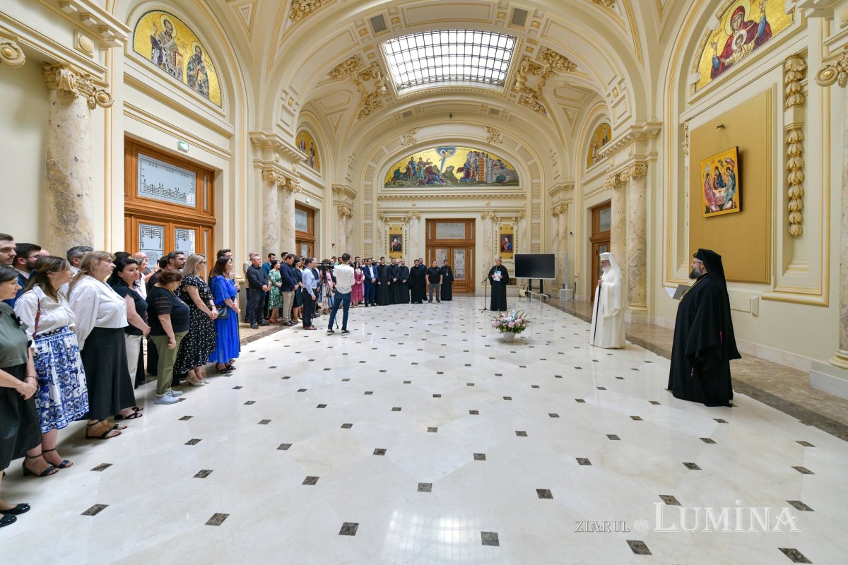 Centrul de Presă BASILICA - misiune mediatică sub semnul Crucii Patriarhale 334106