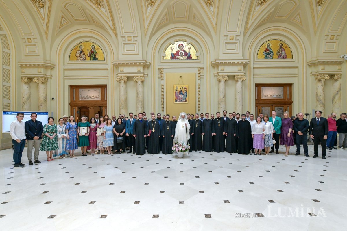Hramul Centrului de Presă BASILICA al Patriarhiei Române 334062