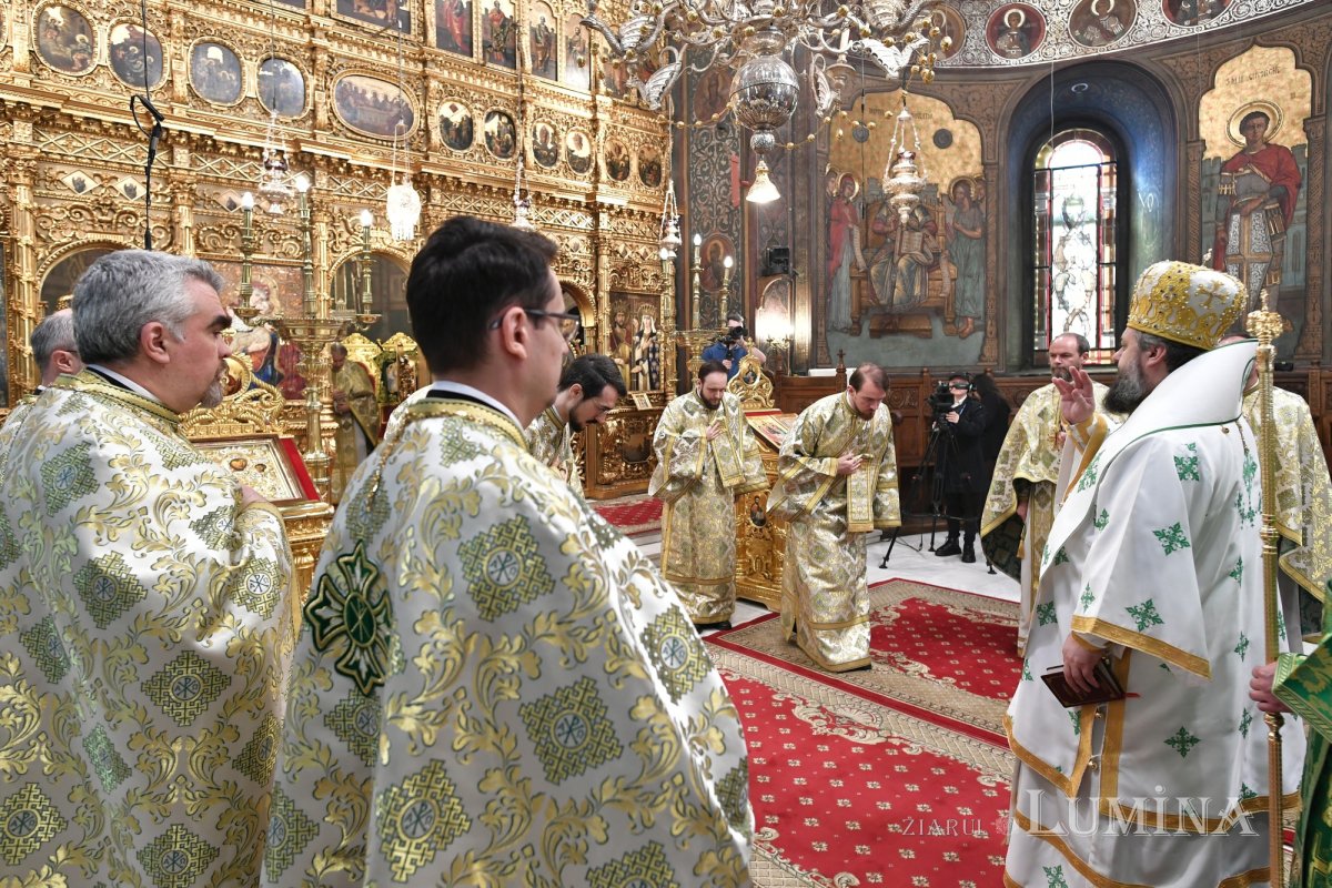 Hramul Centrului de Presă BASILICA al Patriarhiei Române 334072