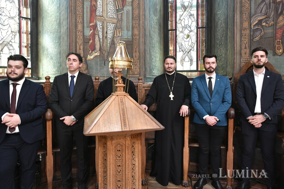 Hramul Centrului de Presă BASILICA al Patriarhiei Române 334075