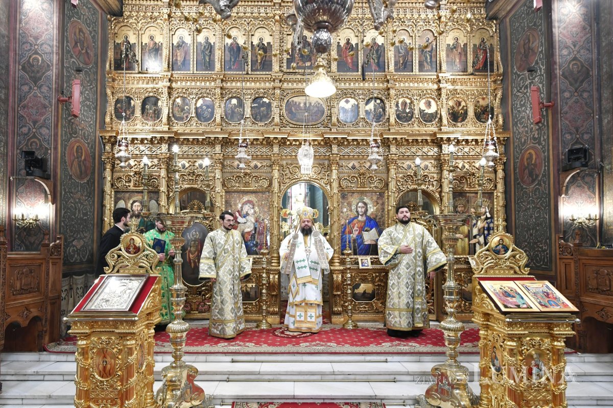 Hramul Centrului de Presă BASILICA al Patriarhiei Române 334076