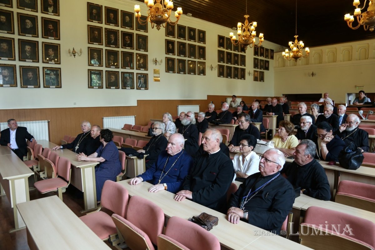 Întâlnirea absolvenţilor din promoţia 1975 la Facultatea de Teologie din Sibiu 334169