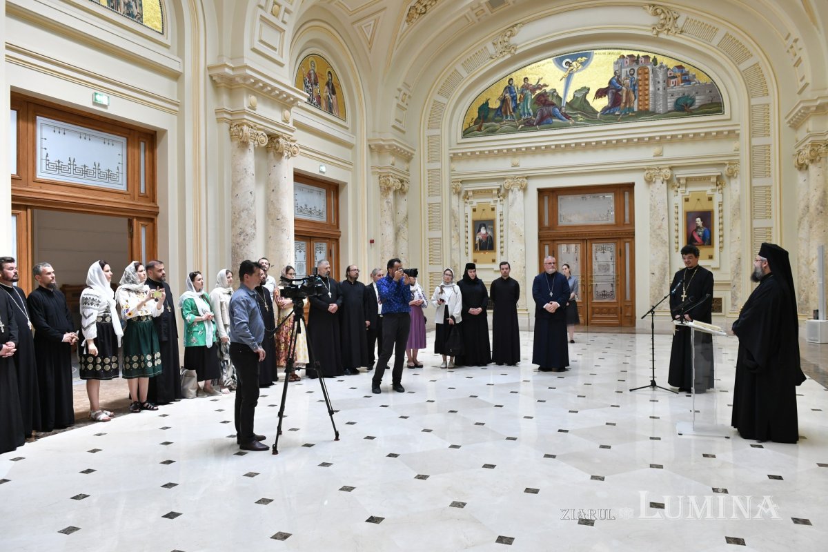 Vizita masteranzilor din Chișinău la Facultatea de Teologie Ortodoxă din București 334286