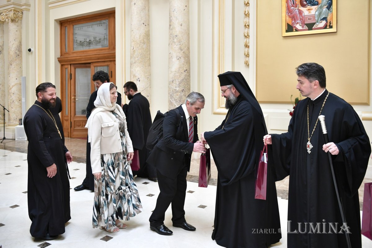 Vizita masteranzilor din Chișinău la Facultatea de Teologie Ortodoxă din București 334296