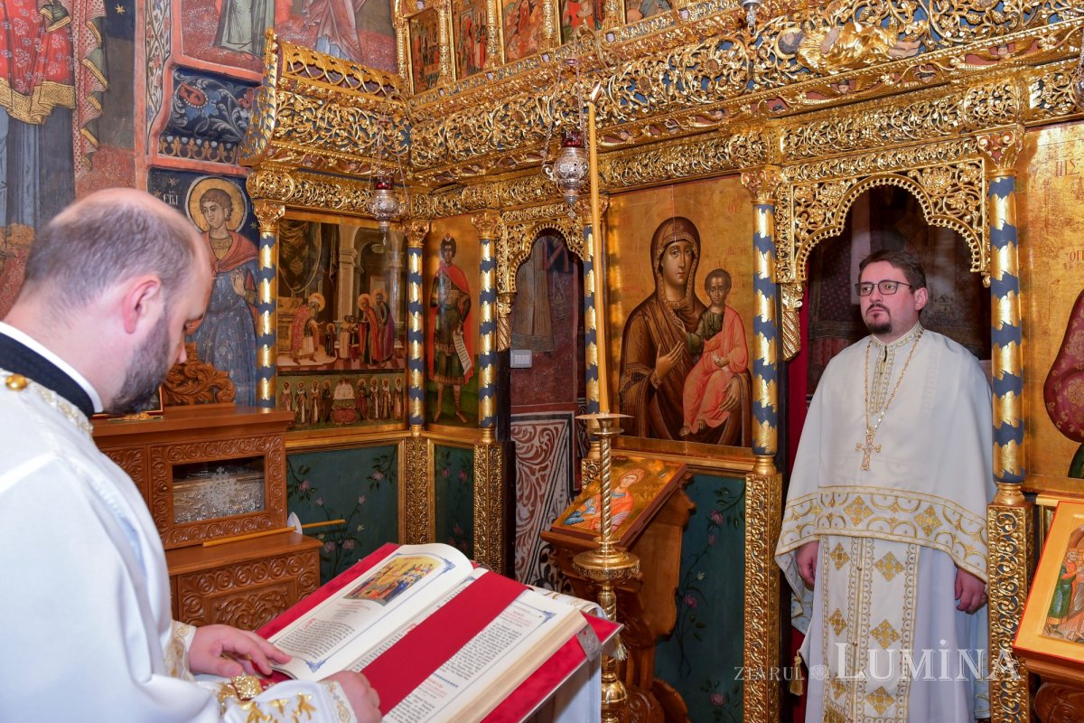 „Sfinţii sunt rodiri ale lucrării Duhului Sfânt în lume” 334625