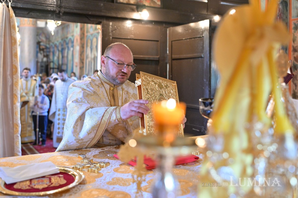 Zi de sărbătoare în satul Plavia din județul Prahova 334644