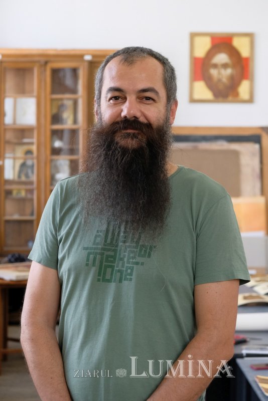 Finalizarea studiilor de Artă Sacră 334950