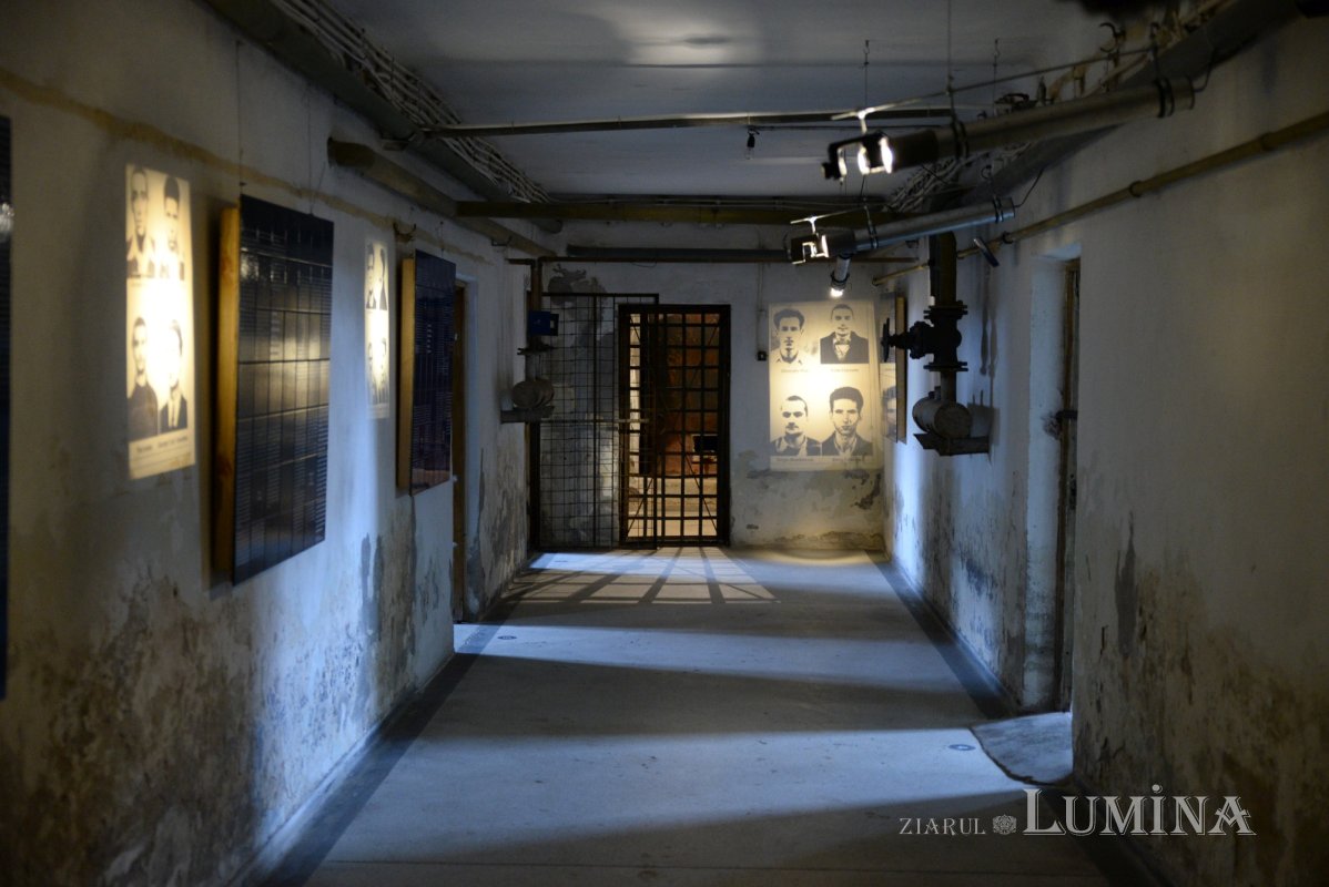 Vorbind cu zâmbetul pe buze despre ororile îndurate 334956