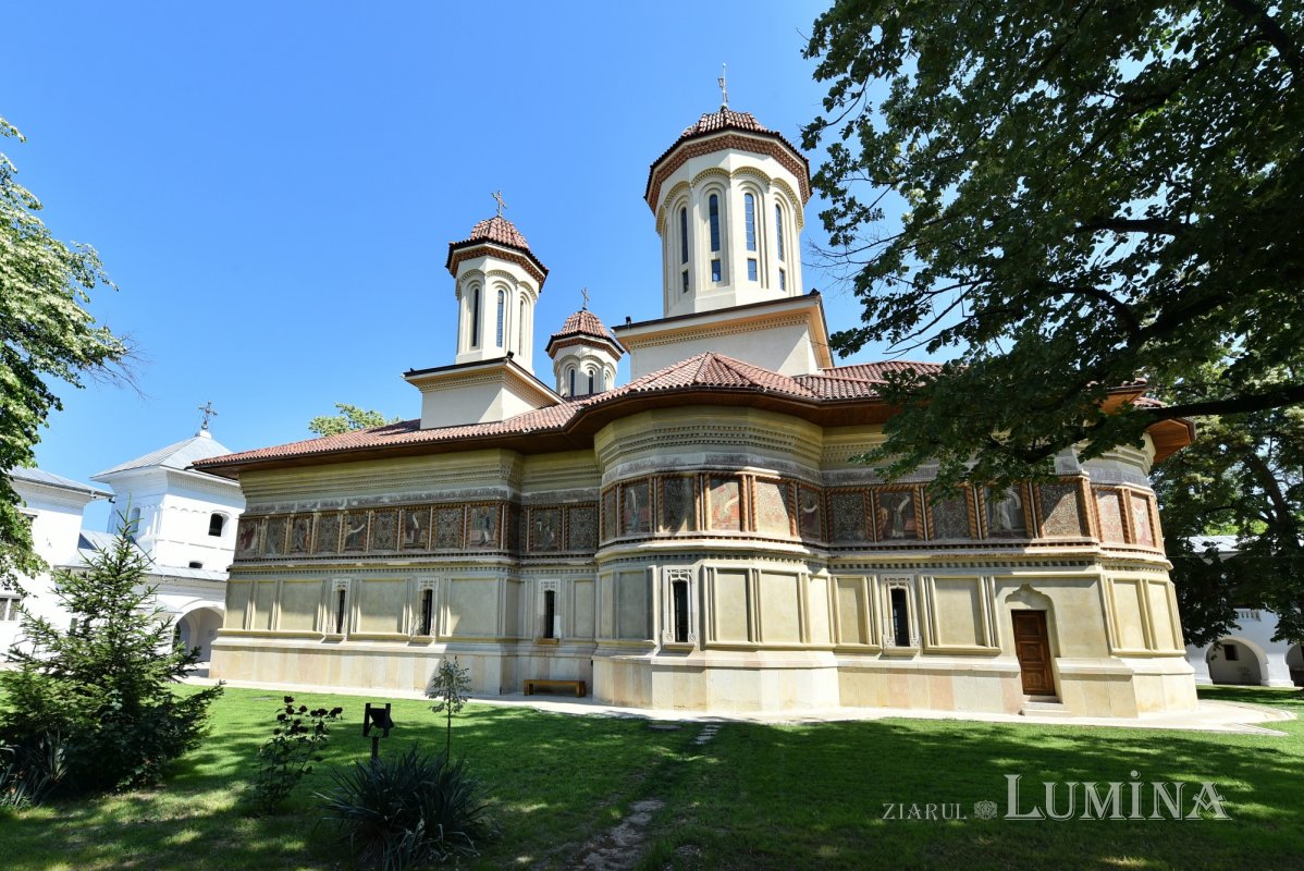 Sclipirile Luminii: Mănăstirea Căldăruşani, Ilfov 335057