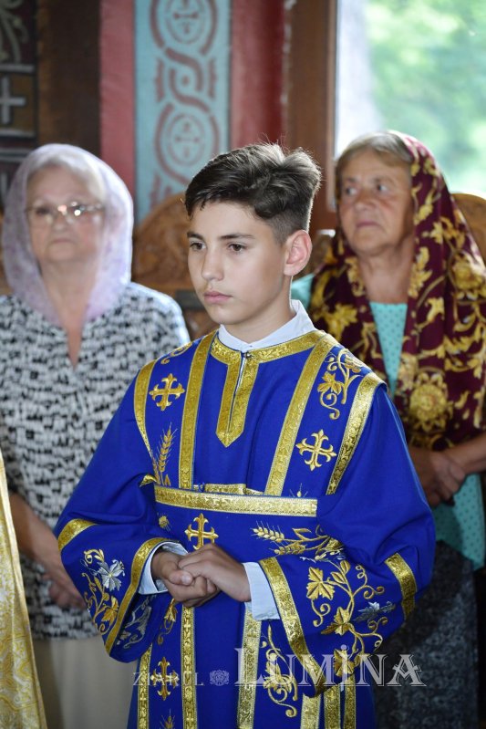 Binecuvântarea Sfântului Sfințit Mucenic Ciprian în Parohia Cocioc 335153