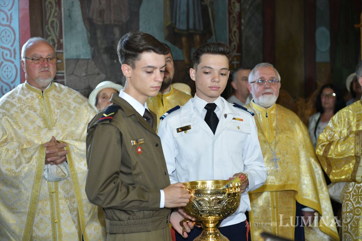 Binecuvântarea Sfântului Sfințit Mucenic Ciprian în Parohia Cocioc 335157