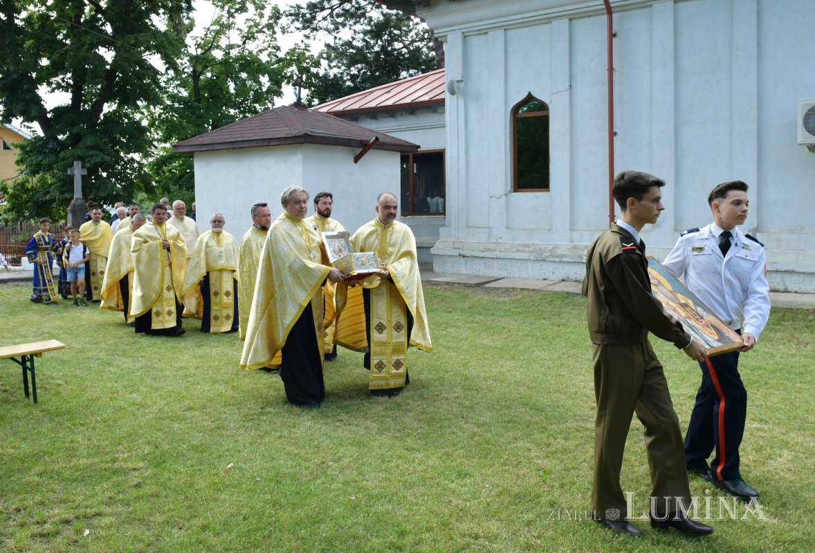 Binecuvântarea Sfântului Sfințit Mucenic Ciprian în Parohia Cocioc 335169