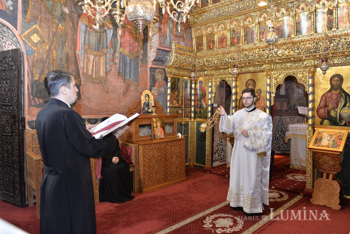 „Chemați de Hristos să Îi slujească  în planul de mântuire a lumii” 335716