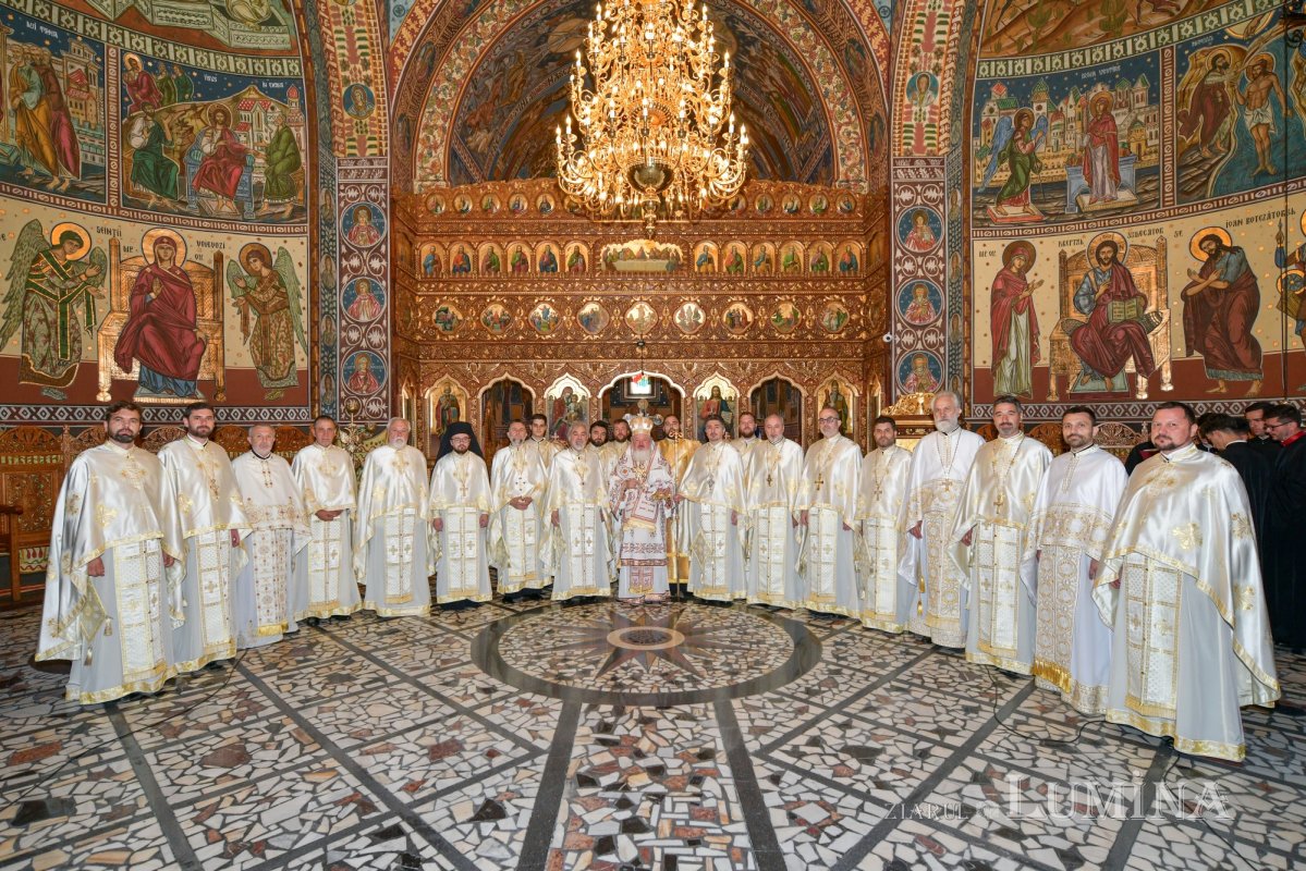 Sfințirea bisericii Parohiei Parc Ghencea din Capitală 335728