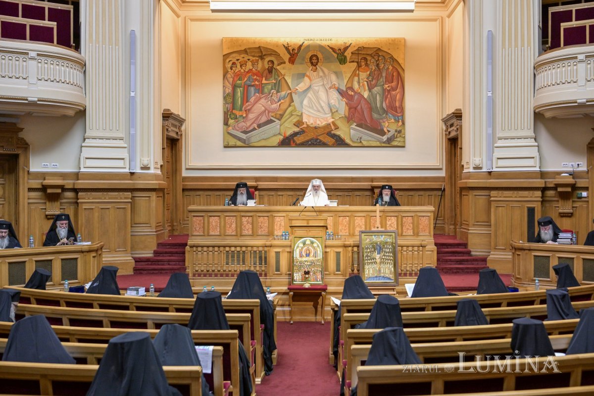 Canonizarea a 16 femei cu viață sfântă 335975