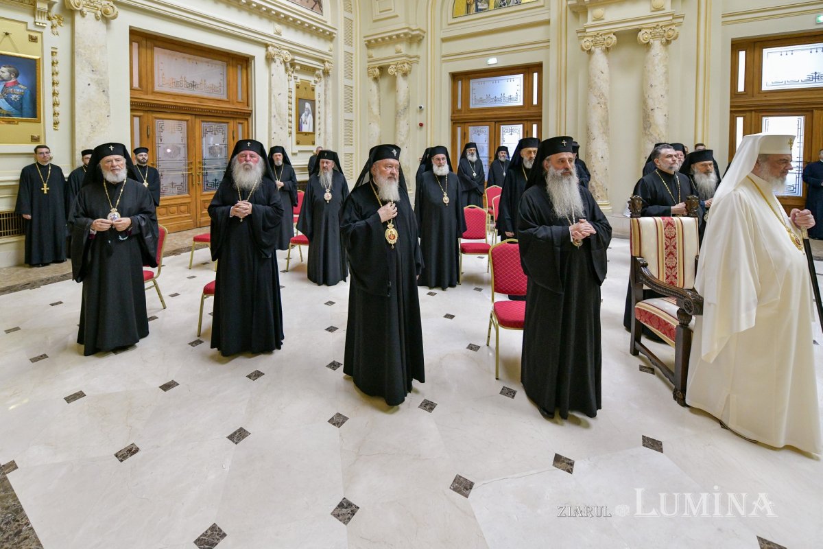 Întrunirea Sfântului Sinod al Bisericii Ortodoxe Române 335916