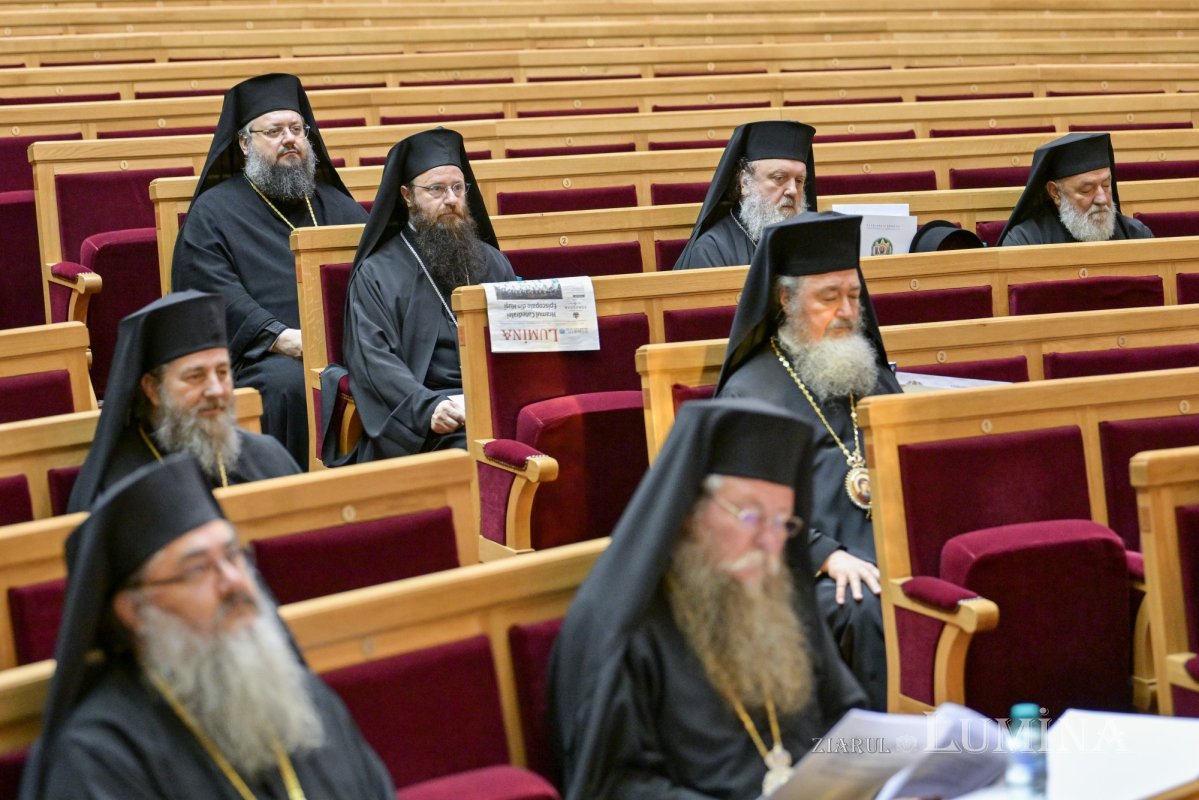 Întrunirea Sfântului Sinod al Bisericii Ortodoxe Române 335926