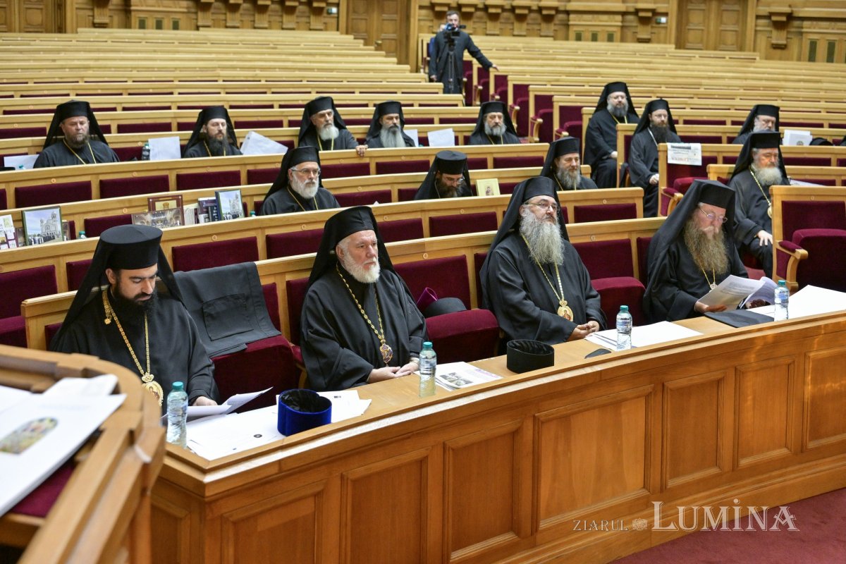 Întrunirea Sfântului Sinod al Bisericii Ortodoxe Române 335927