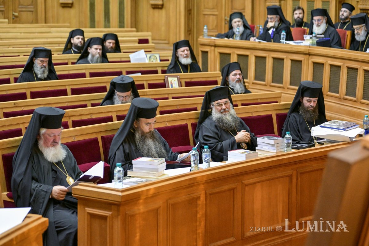 Întrunirea Sfântului Sinod al Bisericii Ortodoxe Române 335929