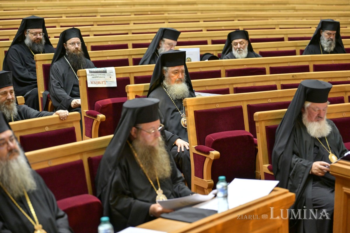 Întrunirea Sfântului Sinod al Bisericii Ortodoxe Române 335930