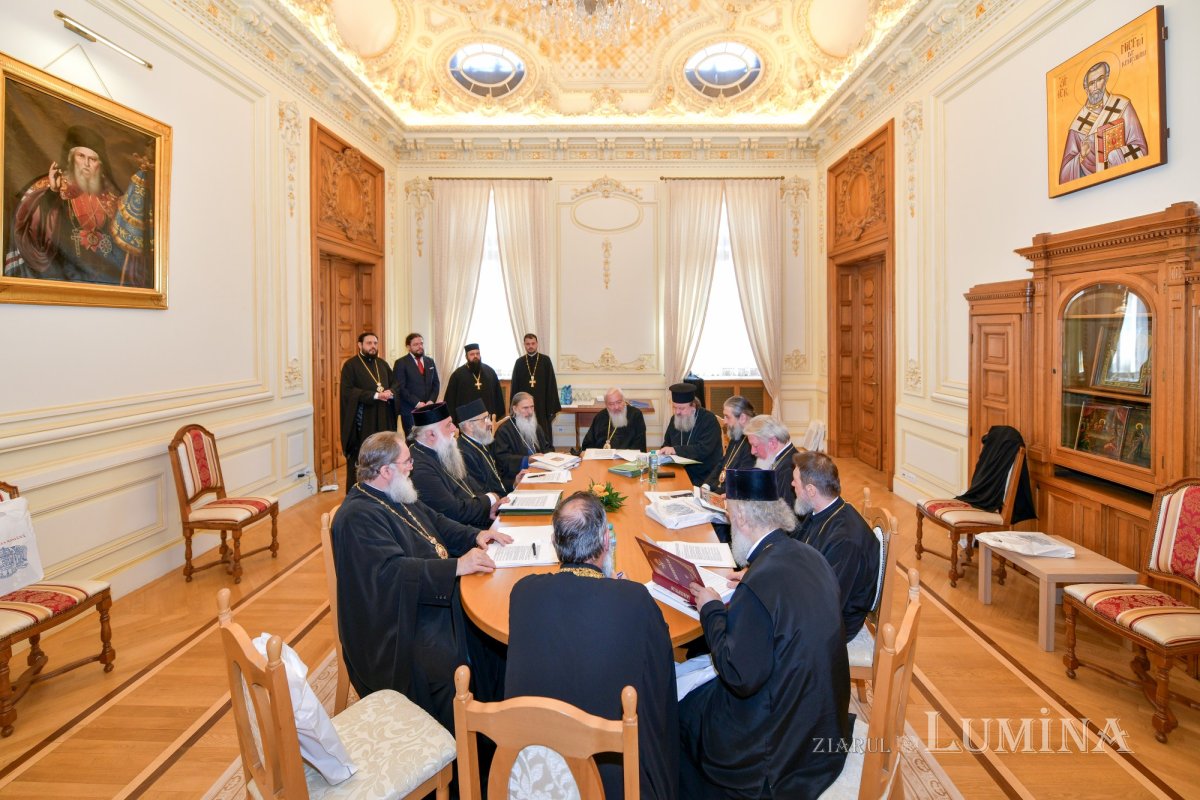 Întrunirea Sfântului Sinod al Bisericii Ortodoxe Române 335935