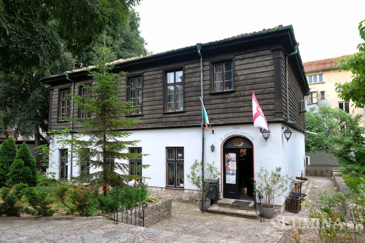 Sclipirile Luminii: Tradiţie şi spiritualitate în oraşul Varna din Bulgaria 336139