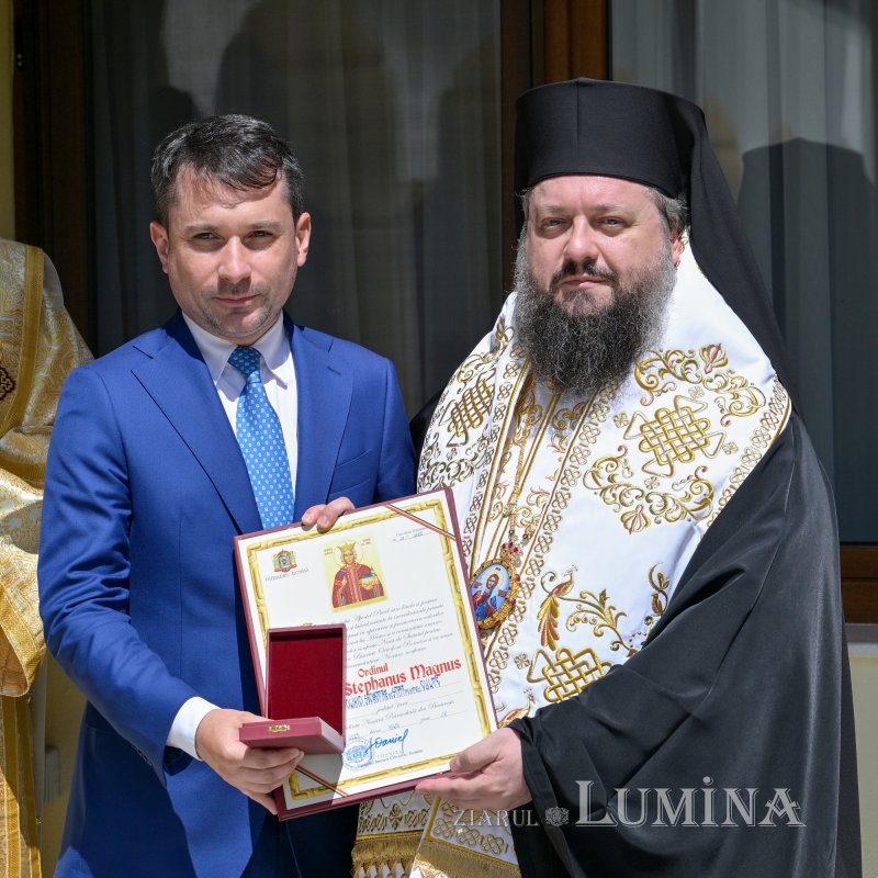 Sfințirea unui nou centru social în județul Vâlcea 336497