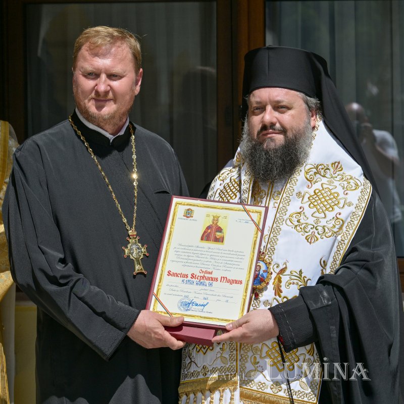 Sfințirea unui nou centru social în județul Vâlcea 336499