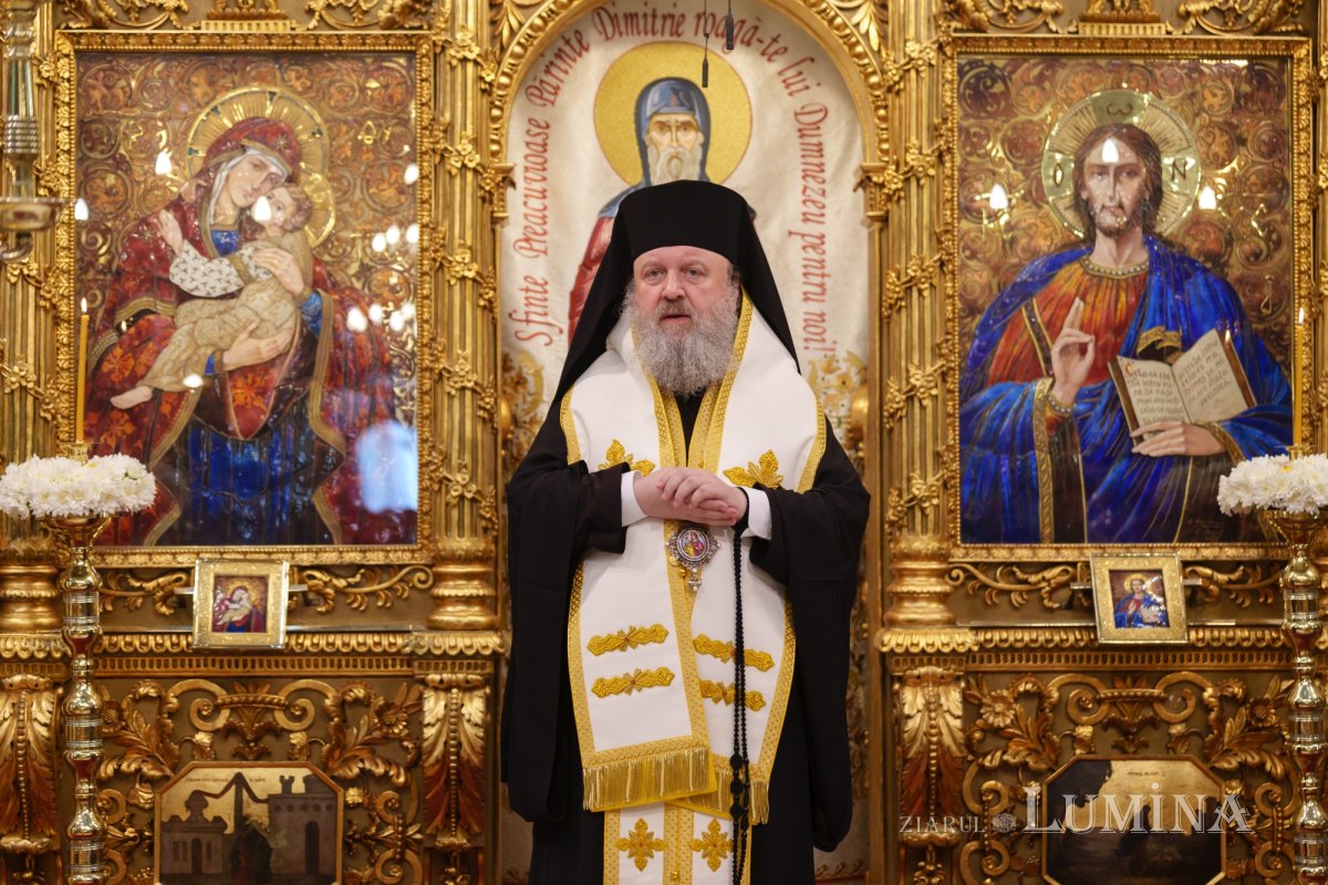 Slujba Privegherii în cinstea Aducerii moaștelor Sfântului Cuvios Dimitrie cel Nou la București 336803