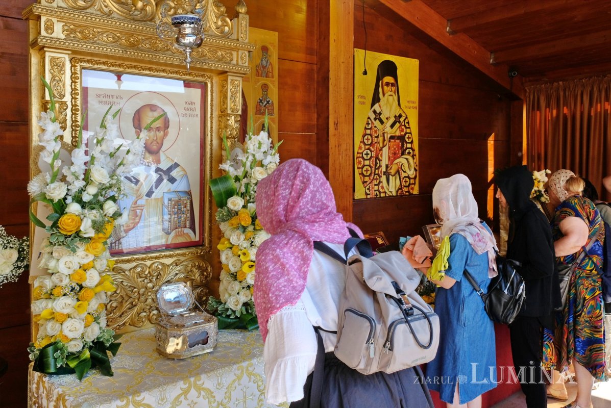 Sărbătoarea de vară a Sfântului Cuvios Dimitrie cel Nou din București 336819