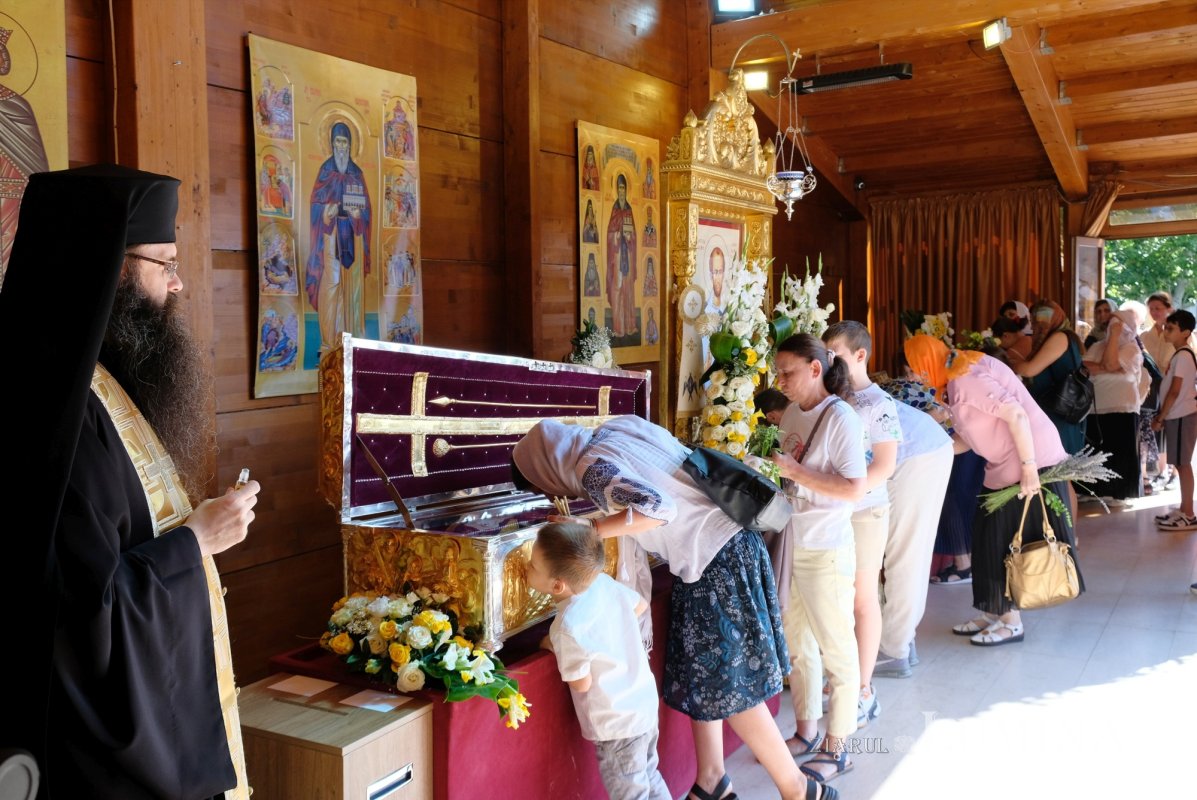 Sărbătoarea de vară a Sfântului Cuvios Dimitrie cel Nou din București 336837