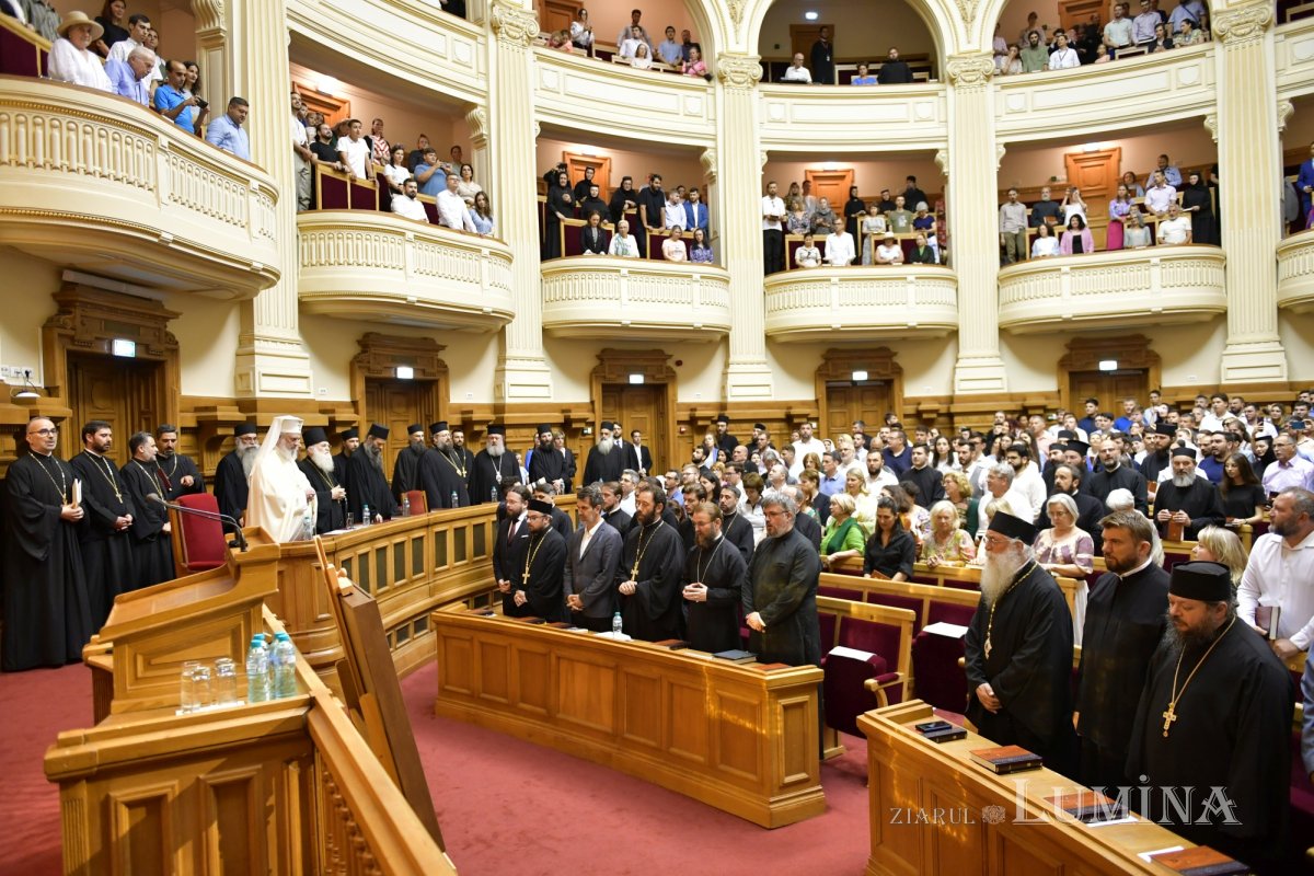 Lansarea Psaltirii în ediție bilingvă la Palatul Patriarhiei 337070